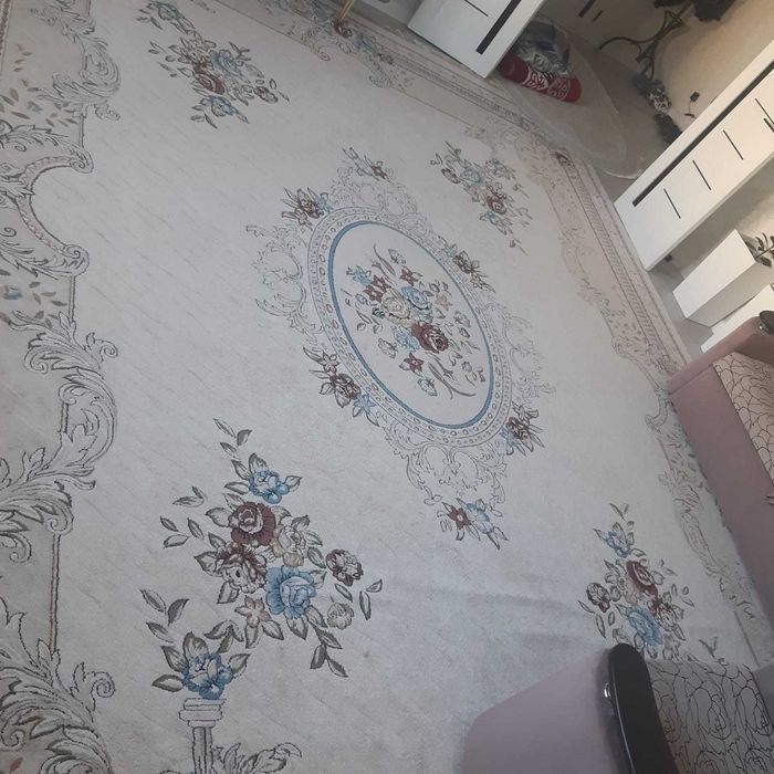 Срочно продам б/у ковер.