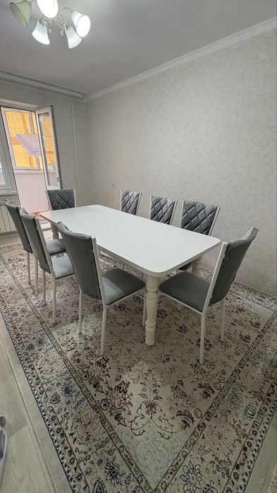 Продам стол и стулья