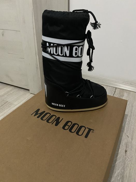 Moon boots negre marimea 39-41