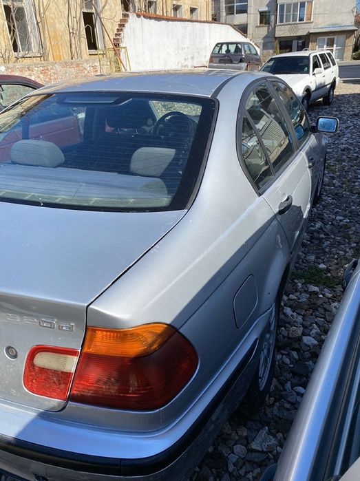 BMW 320D 136 к.с на части