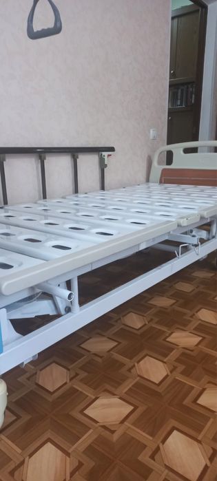 Медецинская кровать