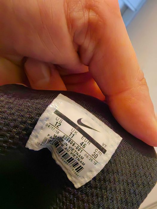 Продавам маратонки Nike Air max