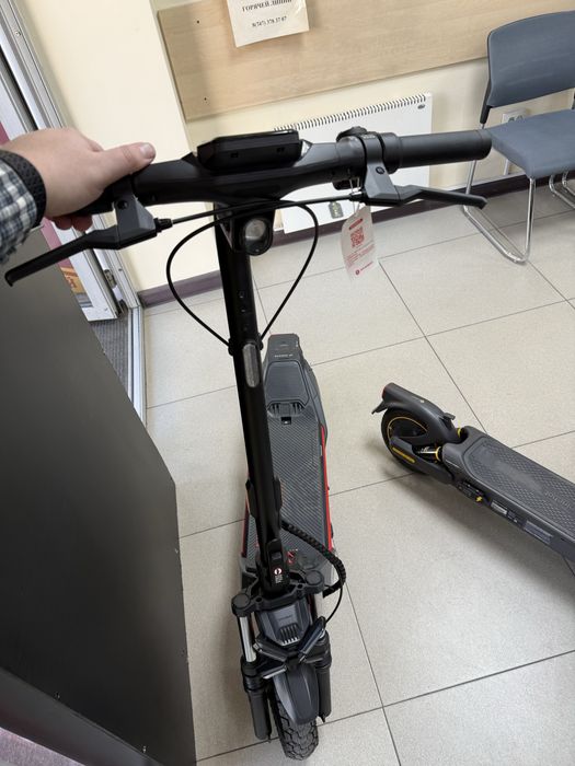 Электросамокат Segway ZT3 Pro
