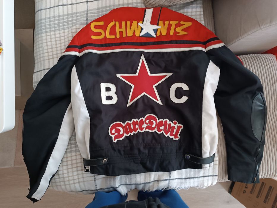 Мото яке и кордурен панталон