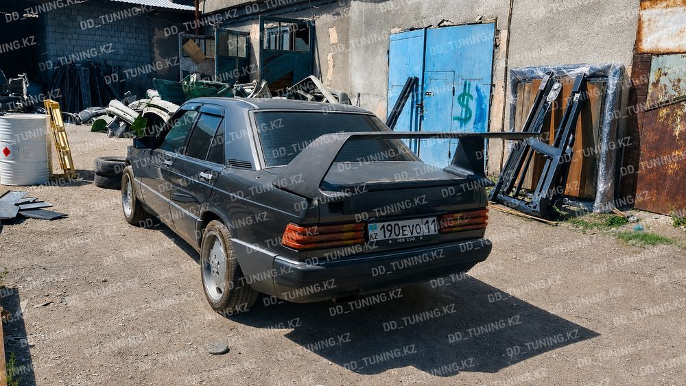 Спойлер EVO II Мерседес е190 w201 кузов