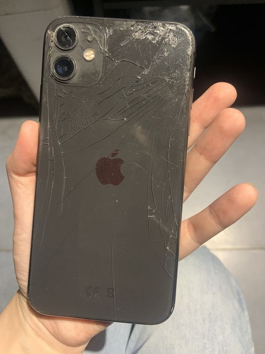 Продам айфон 11 128гб