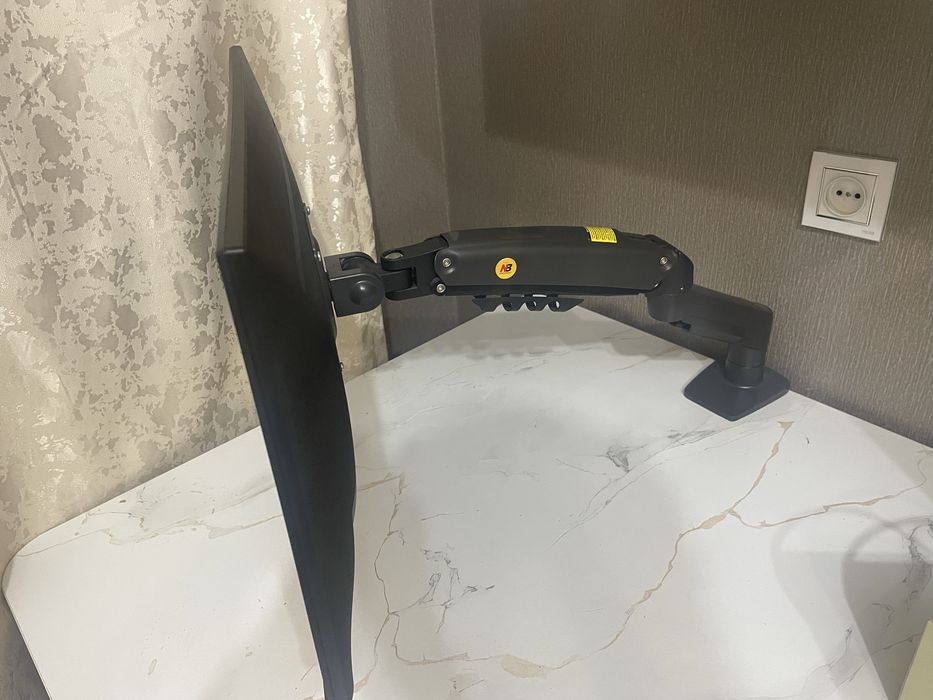 Монитор от Aiwa 180hz