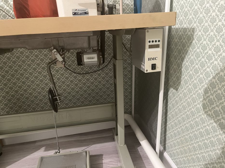 Продается швейная машинка