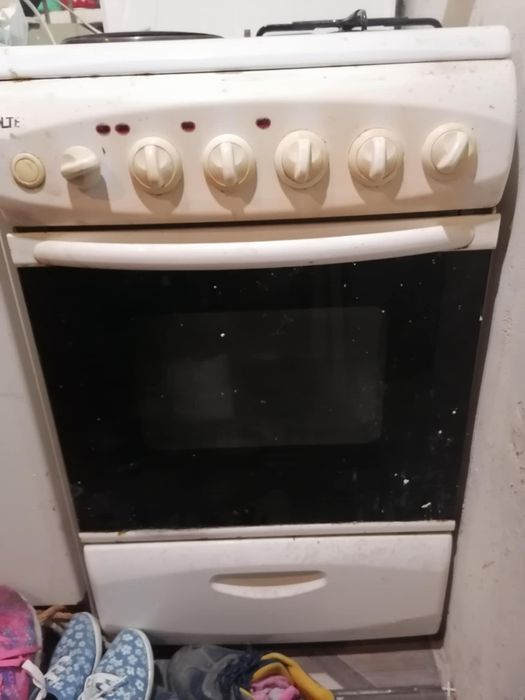 Готварска печка комбинирана!