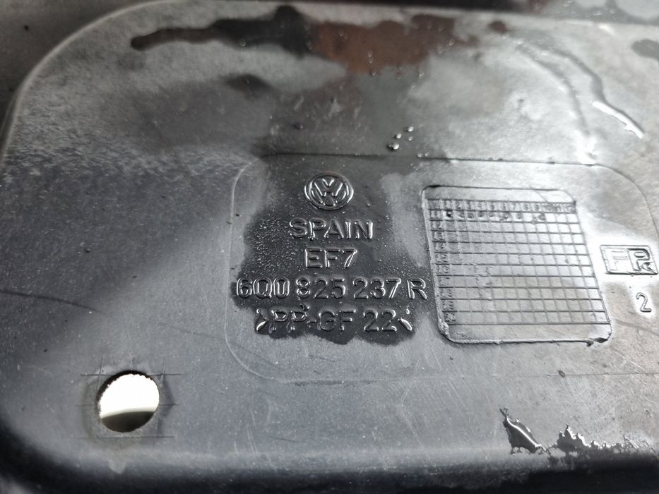 Scut sub bara Volkswagen Polo (6R) [Fabr 2009-2016] 6Q0825237R