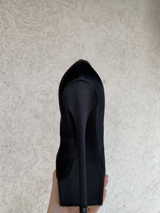 Pantofi Negri Casadei