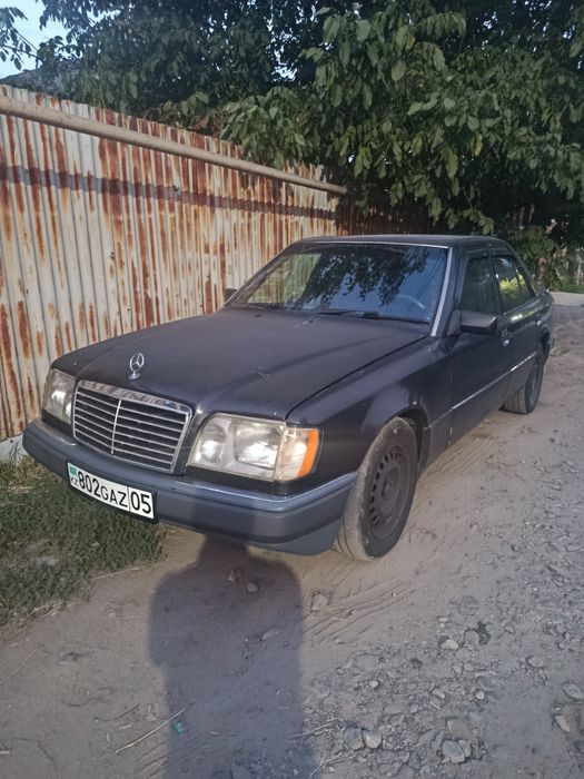 Мерседес 124 об 2.2 мех продам.