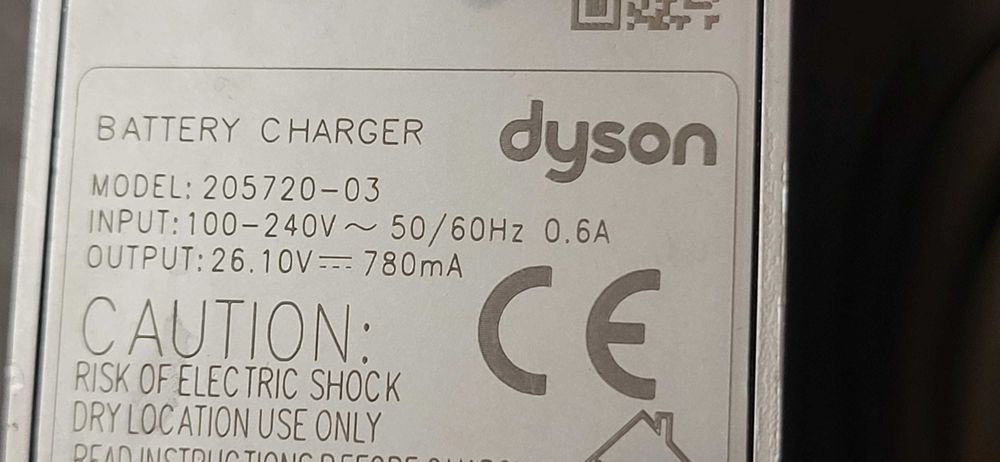 DYSON V8 Incarcator 26.10V-780mA fuctional 90 lei