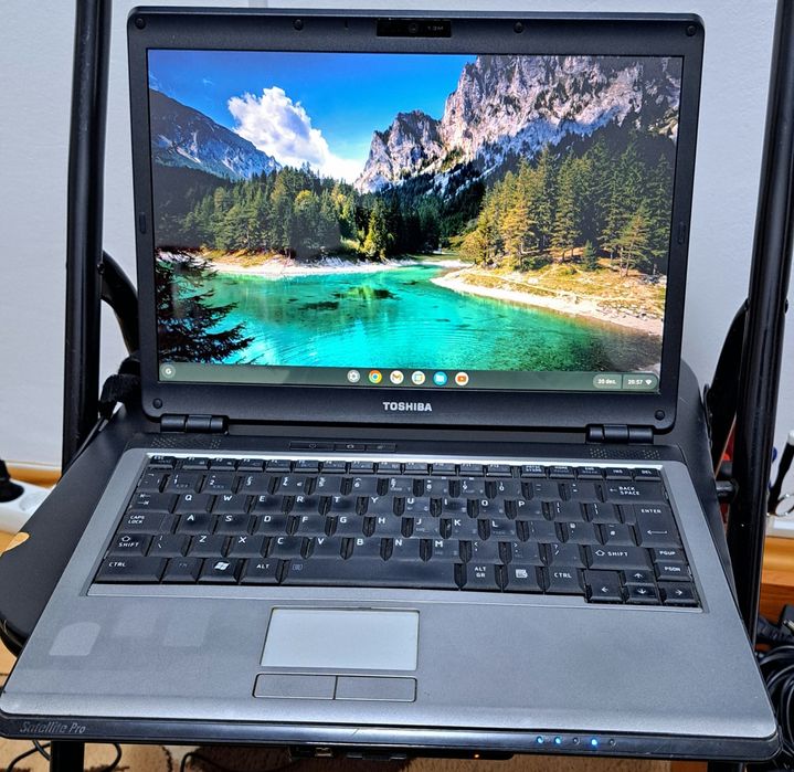 Laptop de vanzare Tosiba