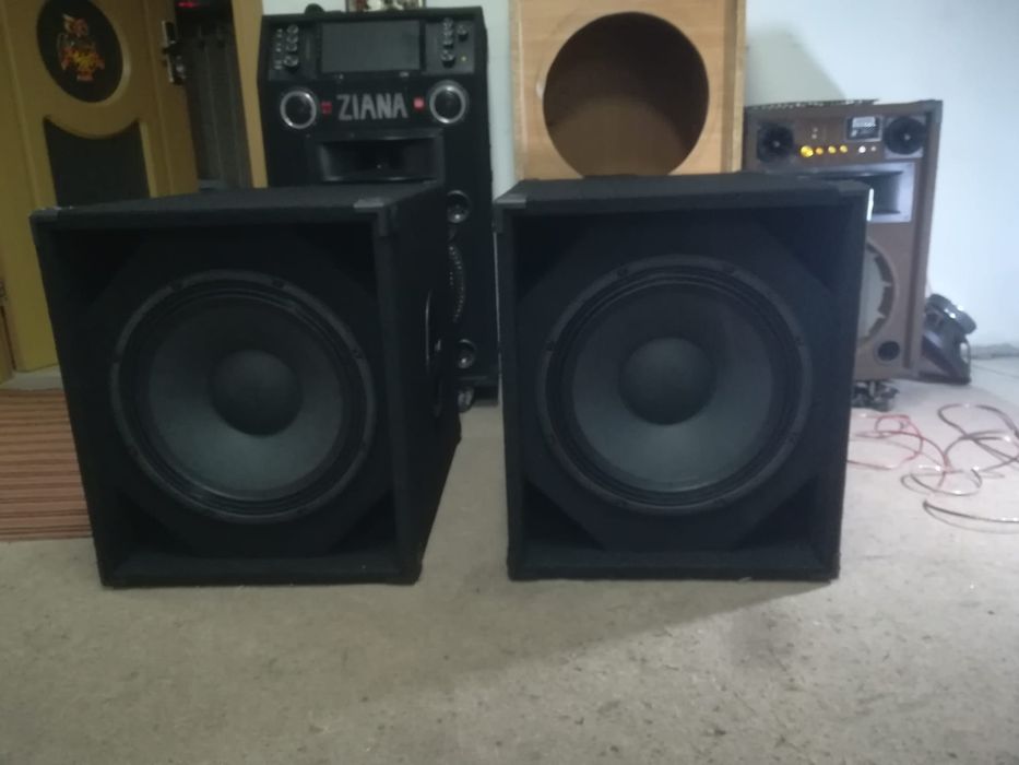 Vând/schimb doi bași