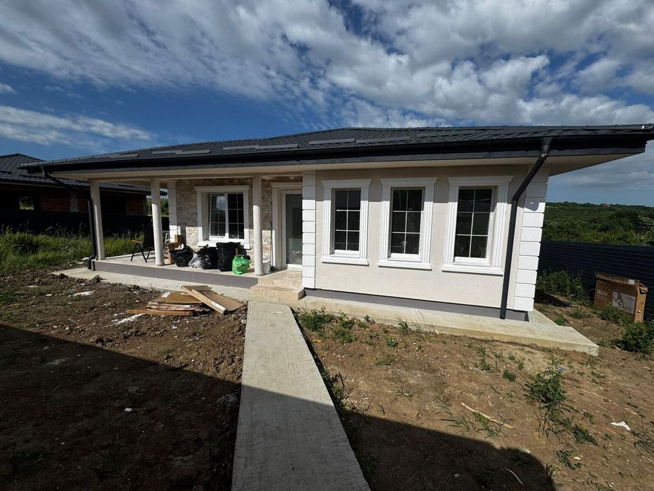 Casa plan parter 95 mp,HLINCEA,teren 340 mp.