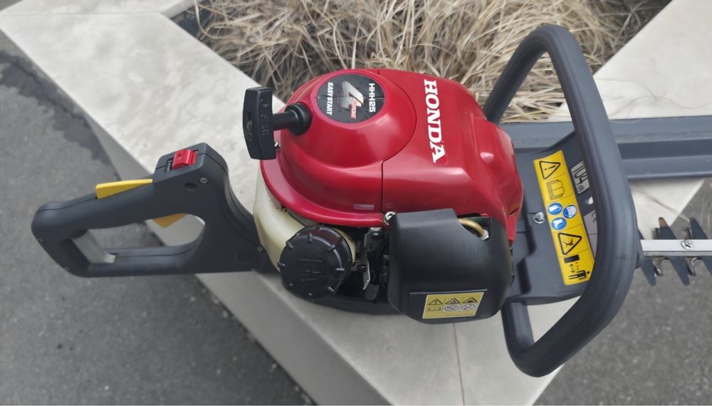 Храсторез Honda HHH 25D 4 тактов