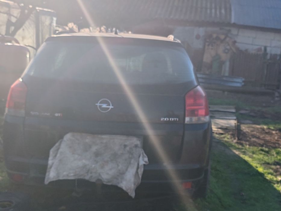 Vând mașină Opel Vectra signum, stare buna! Pentru piese de schimb!