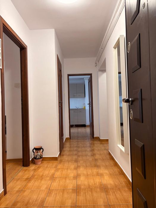 Inchiriere apartament 3 camere