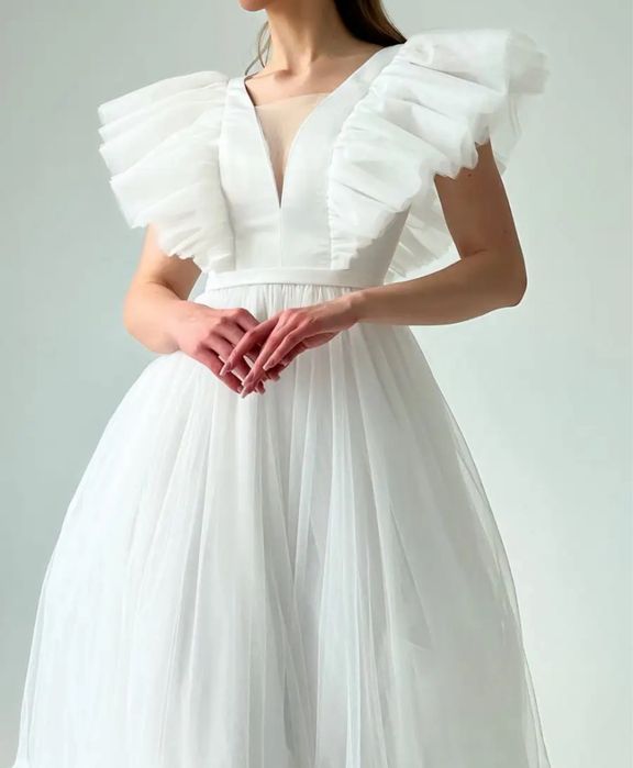 Новое свадебное платье, не одевала