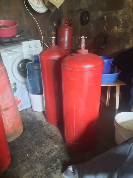 Продам вентильные газовые баллоны