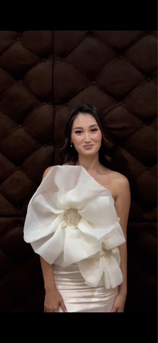 Продаю белое платье