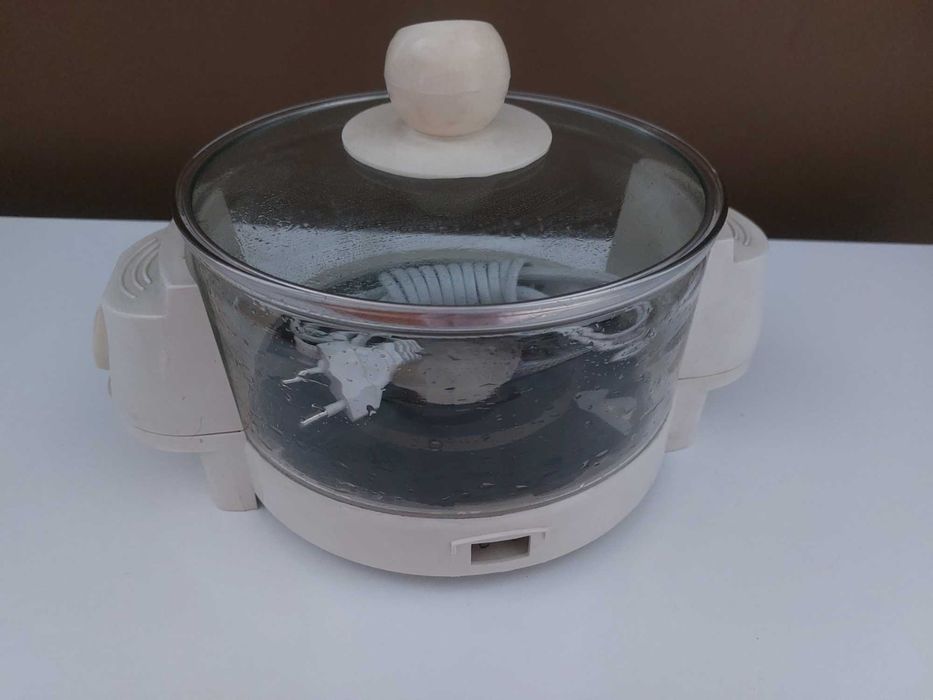 Продам кастрюлю электрическую