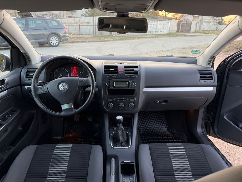 VW Golf 5 2009 1.9Tdi 105cp Model United