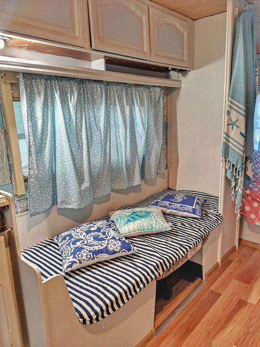 Каравана Sunshine къмпинг Смокиня