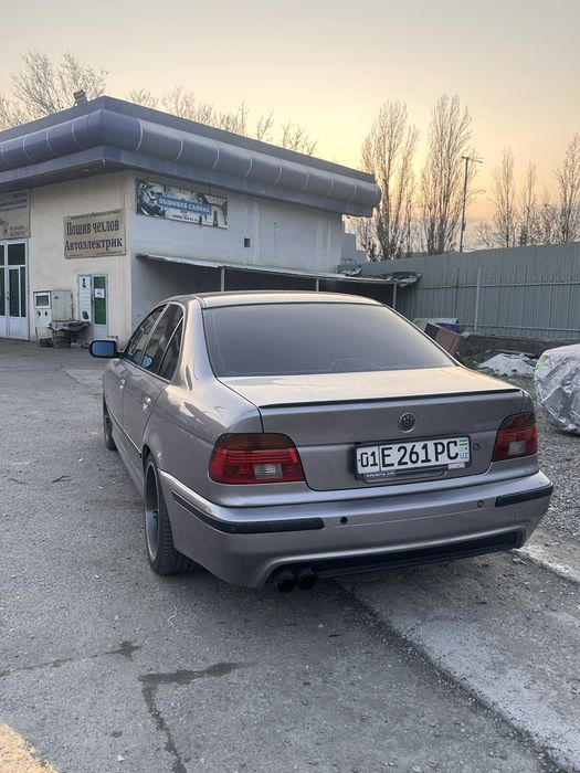 Бмв е39 в хорошем соатоянии