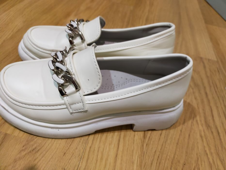 Обувь детская размер 34