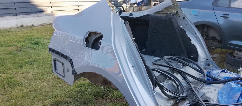 Aripa spate skoda octavia 3 hatchback ( limuzina )