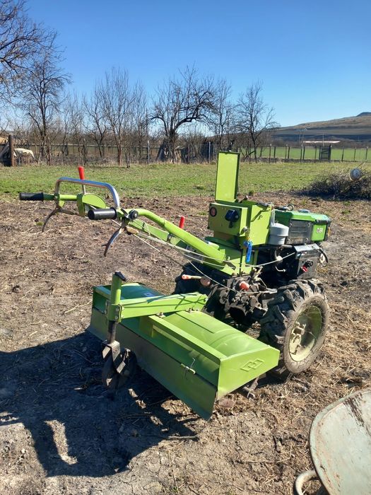 Motocultor de vânzare