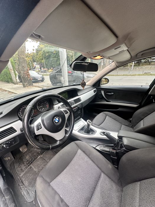 Продавам BMW 320tdi