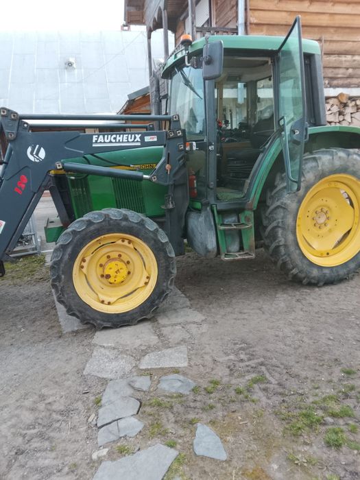 Vând tractor John Deere
