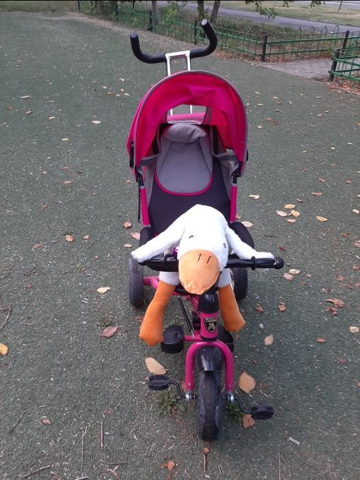 Продам детский велосипед с ручкой