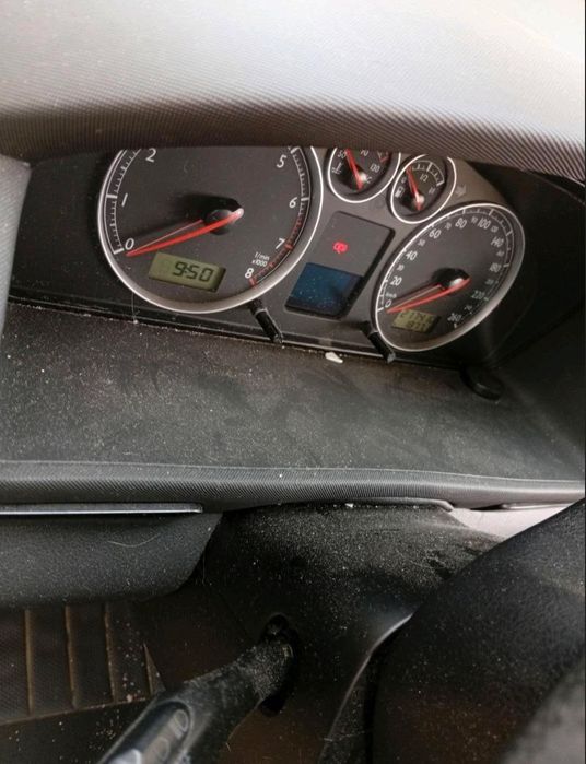 Почистване на автомобили, апартаменти и къщи