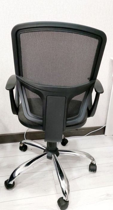 Офисные кресло стулья