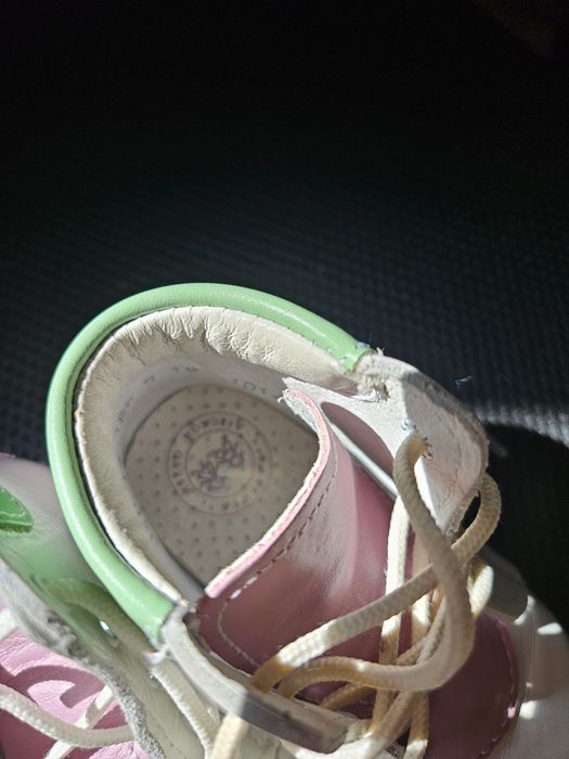 Продам кожаные ботиночки