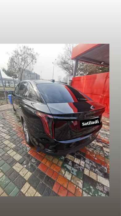 HONGQI EQM-5 500 kmlik