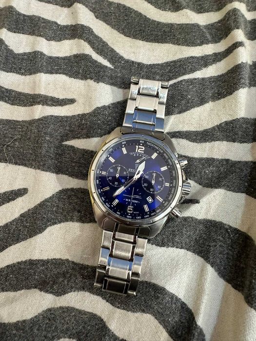 ceas festina argintiu deschis fata spate lateral deosebit de frumos