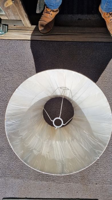 Abajur pentru lampă pe picior