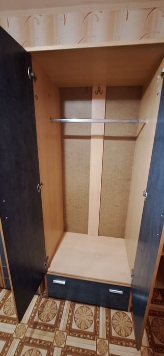 Продам шкаф в комнату