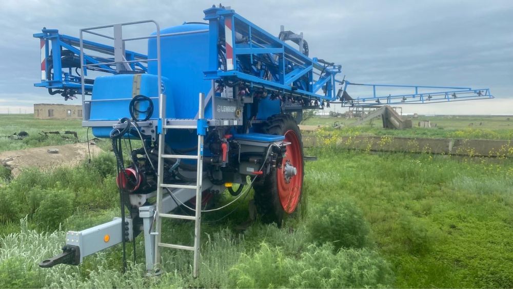 Продам Прицепной опрыскиватель Lemken Primus 35