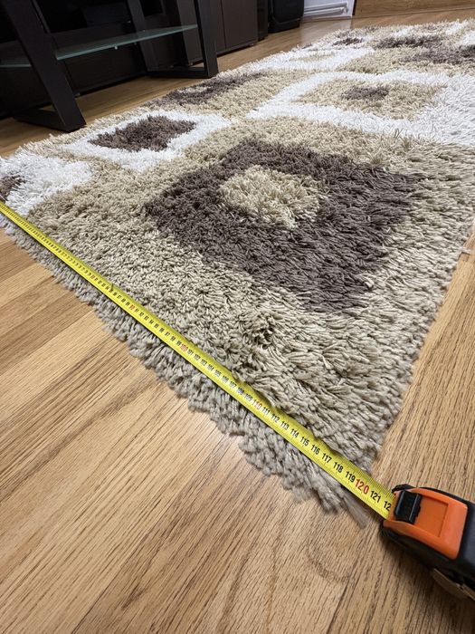 Vand 2 covoare camera