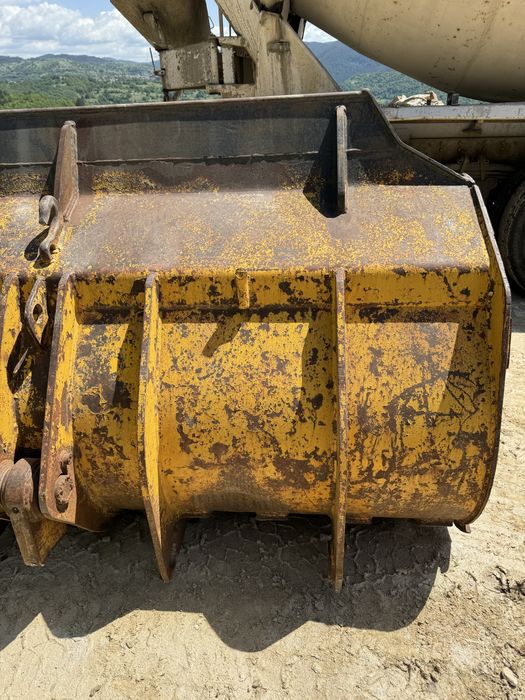 Кофа/Фадрома за Челен товарач JCB/CAT/Case