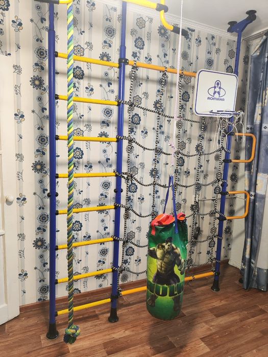 Продам детский спортивный уголок