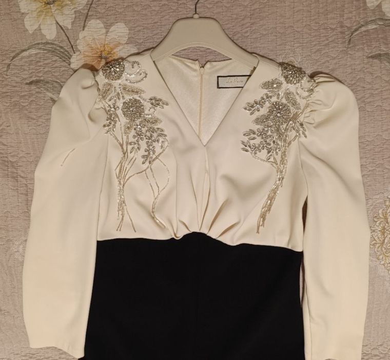 Vecherniy ko'ylak sotiladi