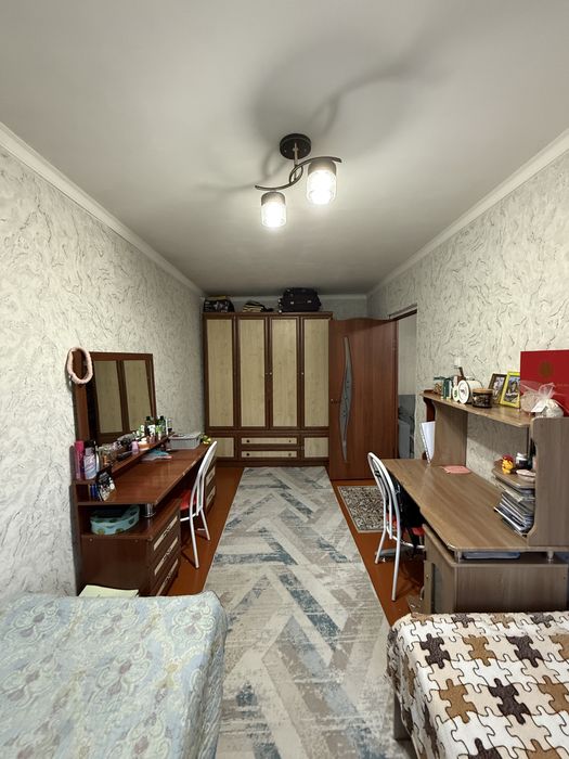 Продается 2ком кв в 4мкр на 5эт