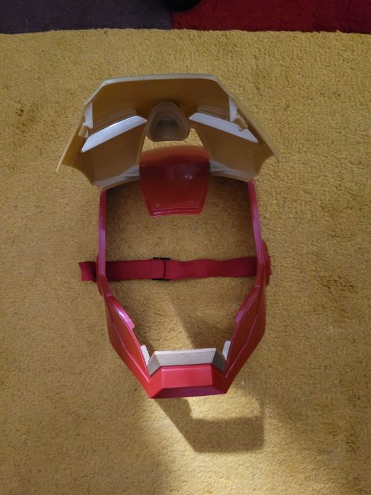 Vand jucarii Batman IronMan Pepa Spiderman Ponei